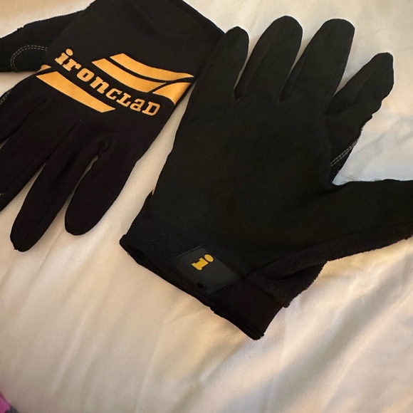 Ironclad work gloves size Large - Picture 3 of 3